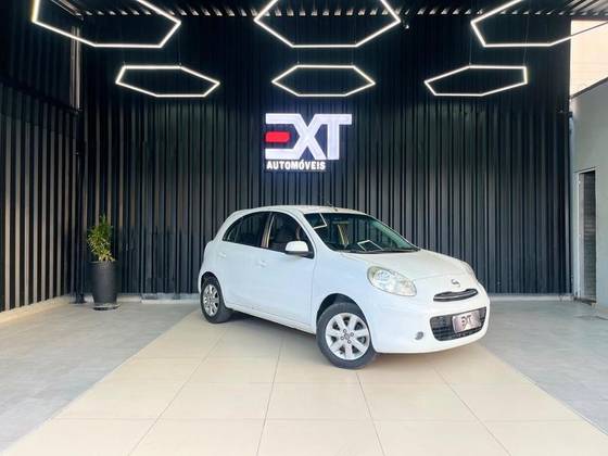 NISSAN MARCH 1.6 SV 16V FLEX 4P MANUAL